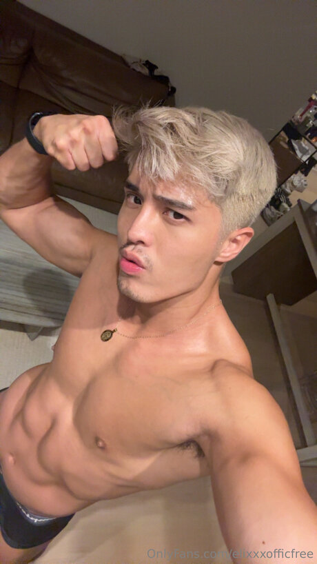 Обнаженная фотография утечки OnlyFans от Elixxxofficfree