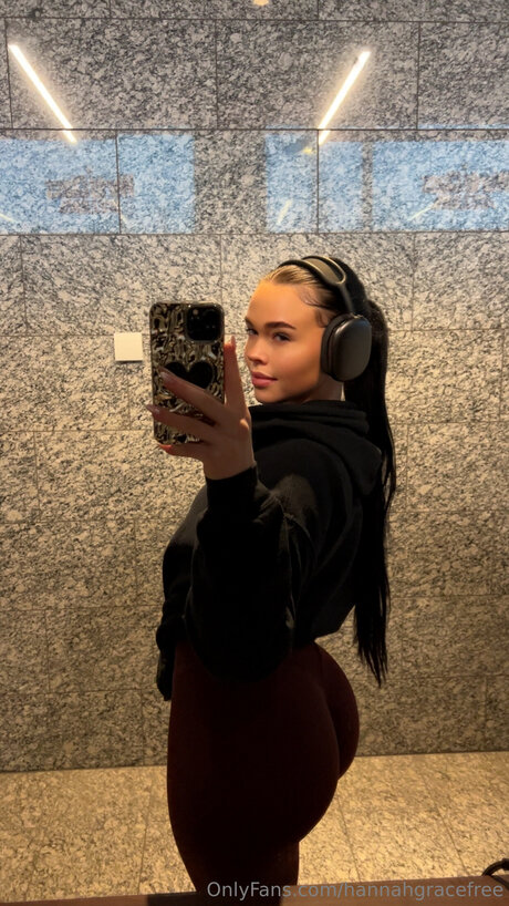 Nagie wyciekłe zdjęcie OnlyFans od Hannahgracefree