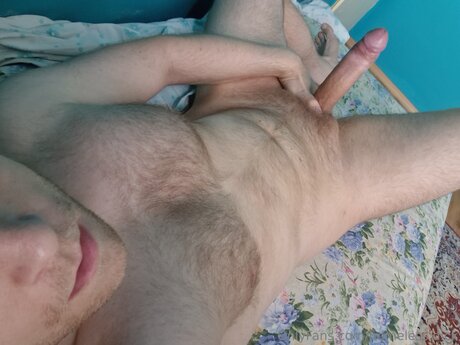 Nahá fotka uniklých OnlyFans od Homeless Dick
