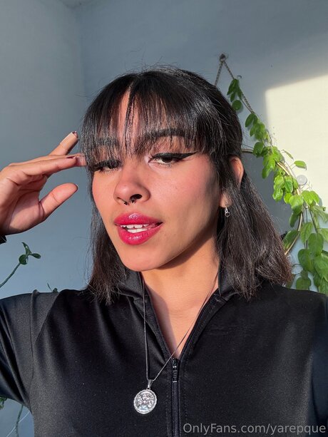 Nøgent lækket OnlyFans-billede af Yarepque