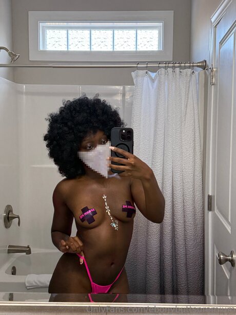 Ebonybuttspremium OnlyFans