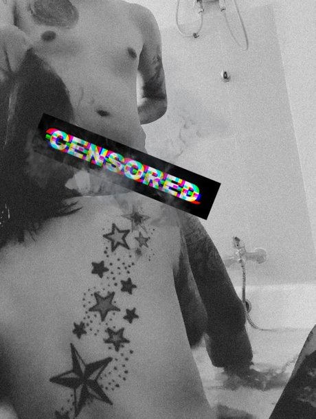 Nacktes geleaktes OnlyFans-Foto von Napassploytattoo