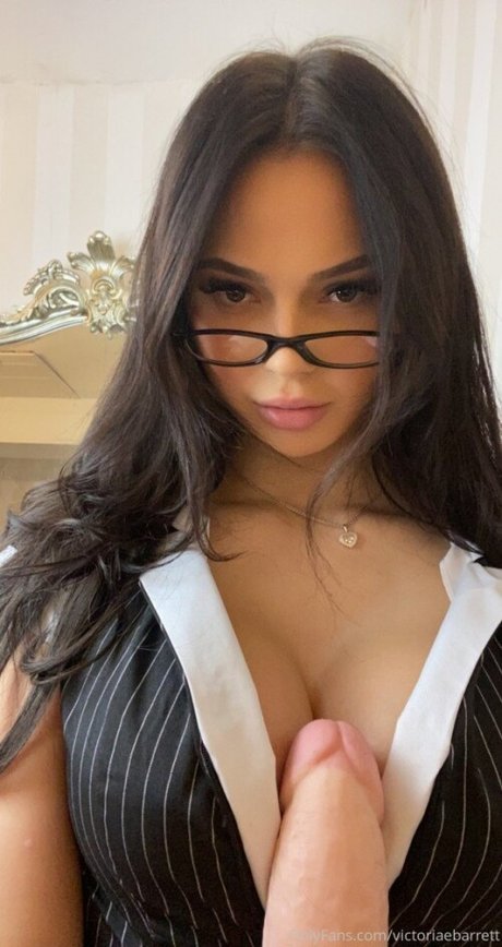 Naken lekkede OnlyFans-bilde av Victoria Barrett