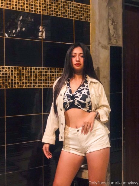 Lia Ivy OnlyFans 유출 누드 사진