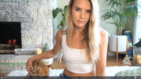 Naken läckt OnlyFans-bild av Phoenix Taylor