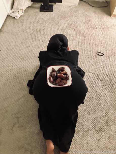 Alasti lekkinud OnlyFans-i pilt Hijabi Bambi