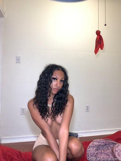 Nahá fotka uniklých OnlyFans od Biggburlz