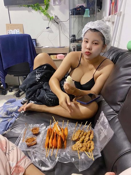 Nahá fotka uniklých OnlyFans od Donut Nami