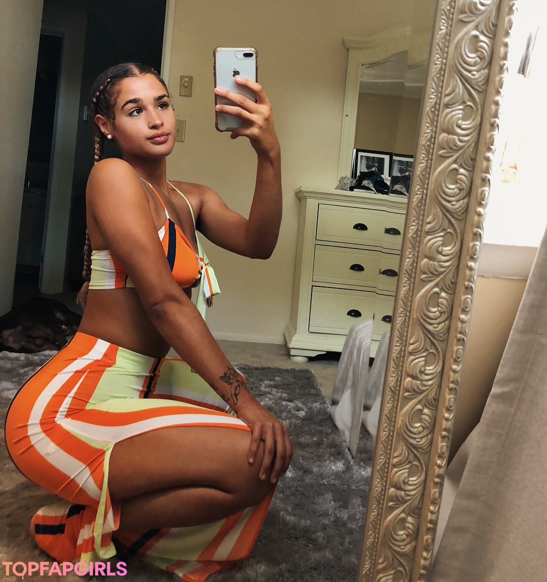 Alasti lekkinud OnlyFans-i pilt Janae Girard #72