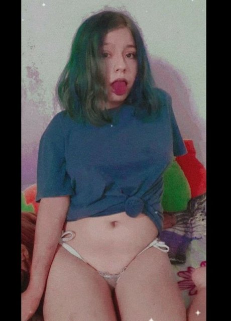 Nahá fotka uniklých OnlyFans od Kenia Jose