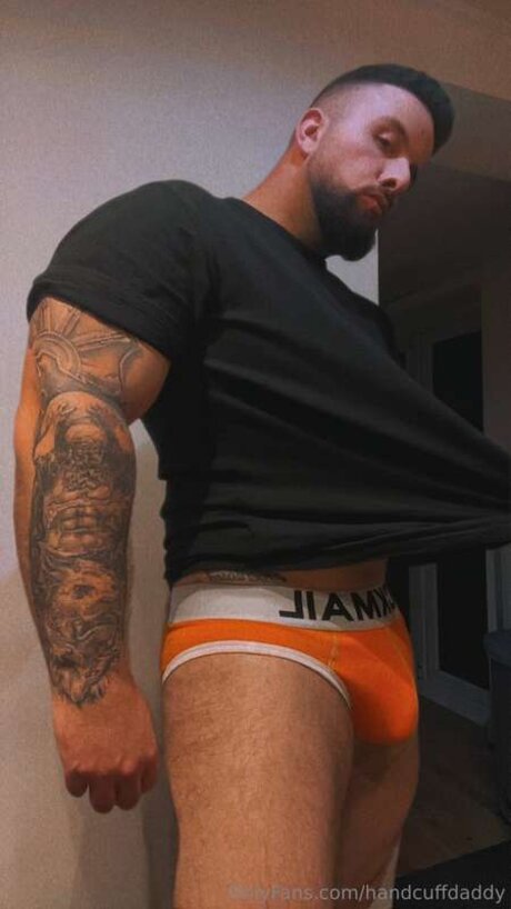 Handcuffdaddy OnlyFans 유출 누드 사진