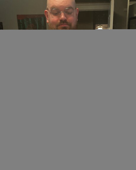 Nacktes geleaktes OnlyFans-Foto von Massivemikela