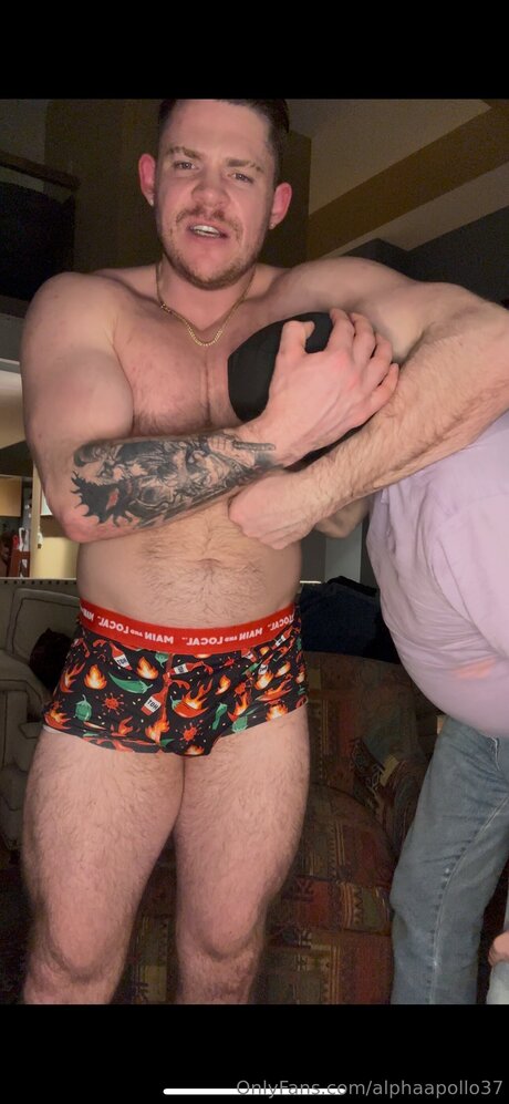Naken lekkede OnlyFans-bilde av Alphaapollo37