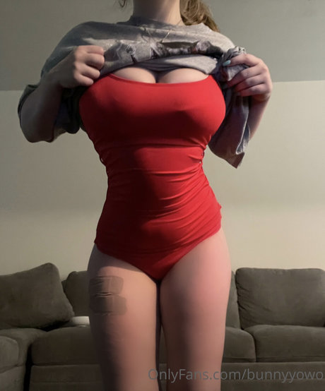 Naken läckt OnlyFans-bild av Anibun