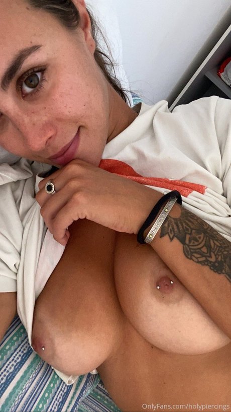 Naken lekkede OnlyFans-bilde av Sofia Arena