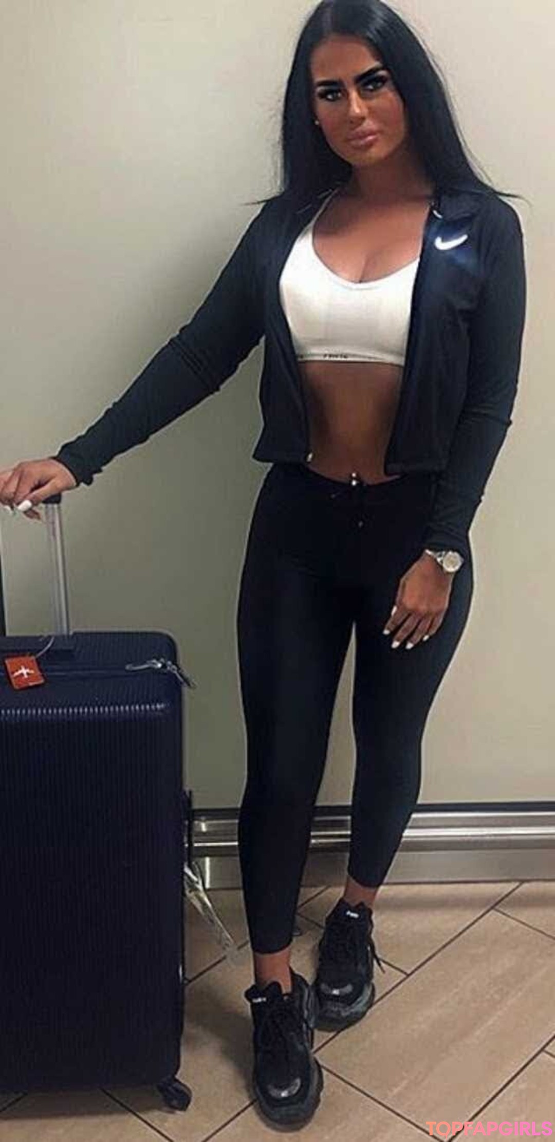 Alasti lekkinud OnlyFans-i pilt Chloe Horton #24