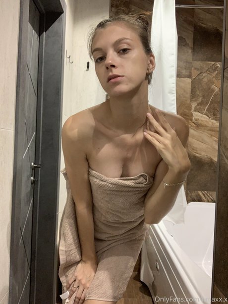 Lana Lanaxx X