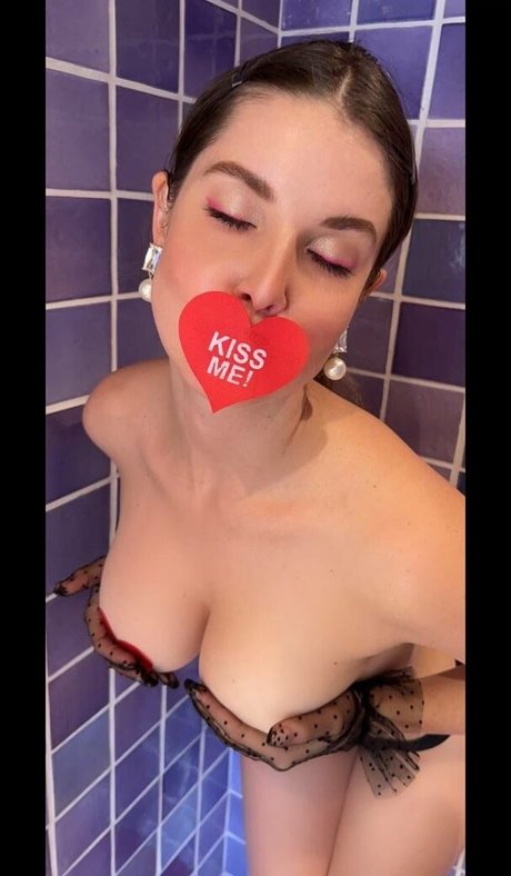 Amanda Cerny