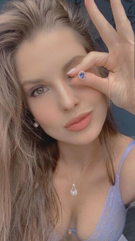 Amanda Cerny