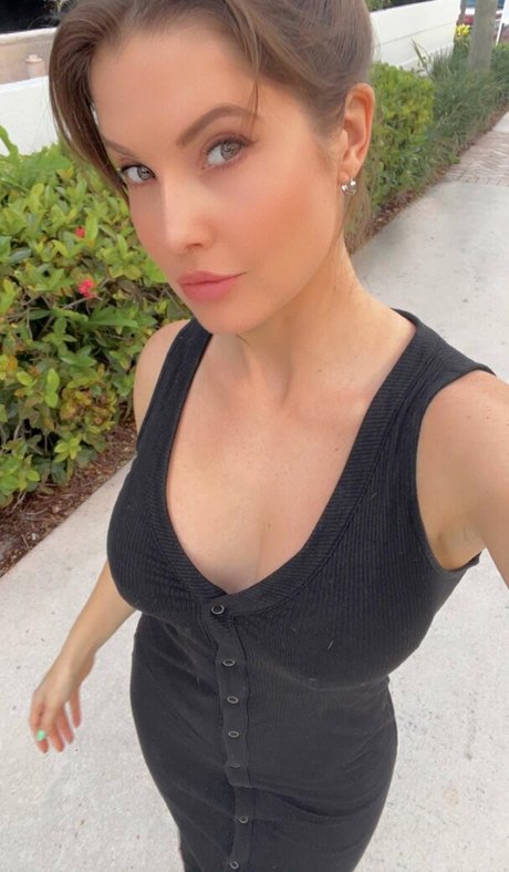 Amanda Cerny