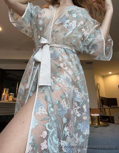 Amanda Cerny OnlyFans泄露裸照