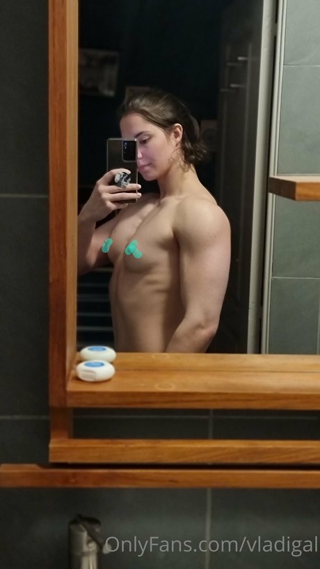 Nahá fotka uniklých OnlyFans od Vladislava Galagan