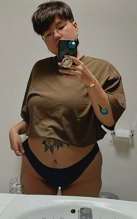 Nagie wyciekłe zdjęcie OnlyFans od Zotama
