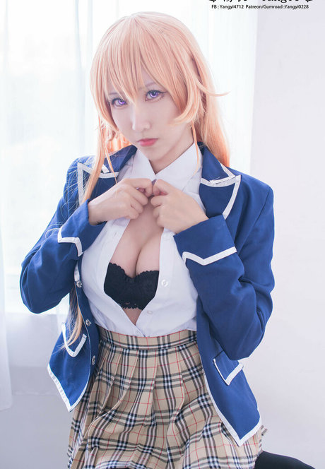 Yangyi