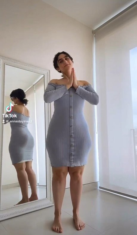 Annastayziaa