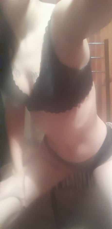 Nahá fotka uniklých OnlyFans od Zrenjanin