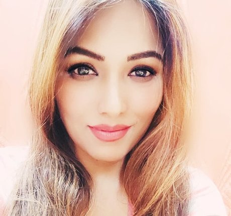 Zoya Rathore