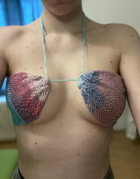Обнаженная фотография утечки OnlyFans от Zuzaninka1