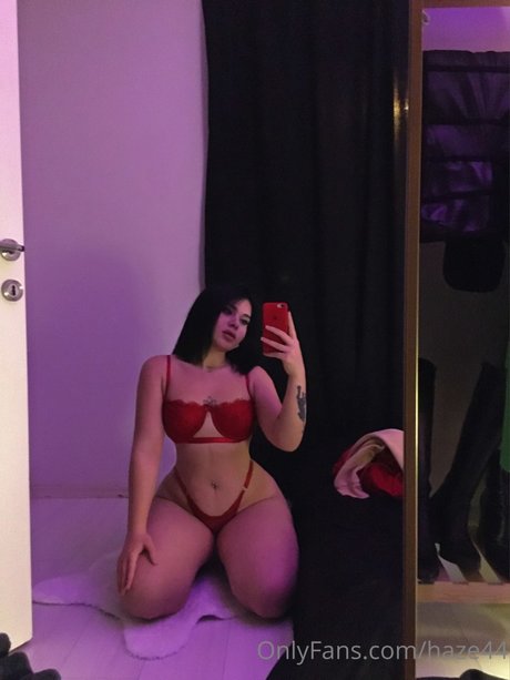 Nahá fotka uniklých OnlyFans od Benhaze44