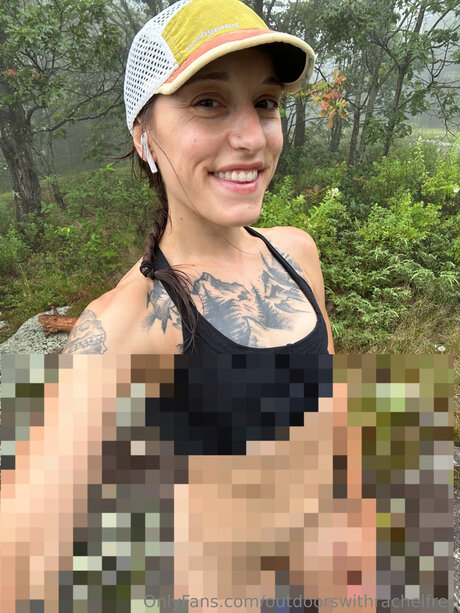 Nahá fotka uniklých OnlyFans od Outdoorswithrachelfree