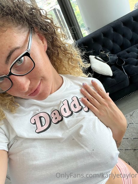 Alaston vuotanut OnlyFans-kuva Karlye Taylor