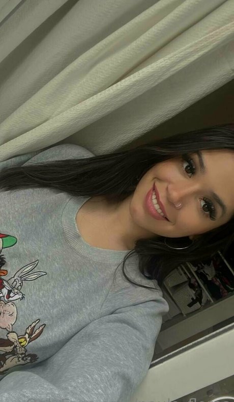 Paula Flores