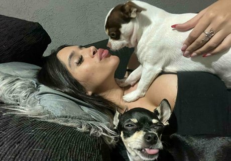 Naken lekkede OnlyFans-bilde av Paula Flores