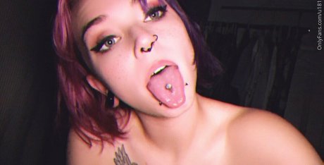 Foto di nudo di fuga di OnlyFans di Shi121200