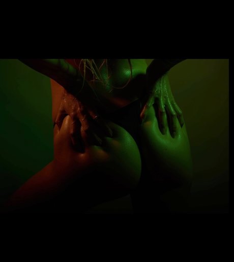 Naakte gelekte OnlyFans-foto van Spiritxearth