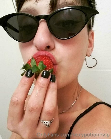 Nahá fotka uniklých OnlyFans od Valen Vip