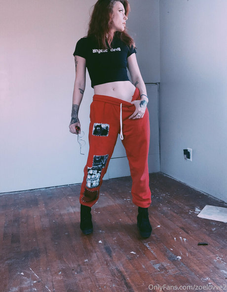 Nahá fotka uniklých OnlyFans od Zoelovvefree
