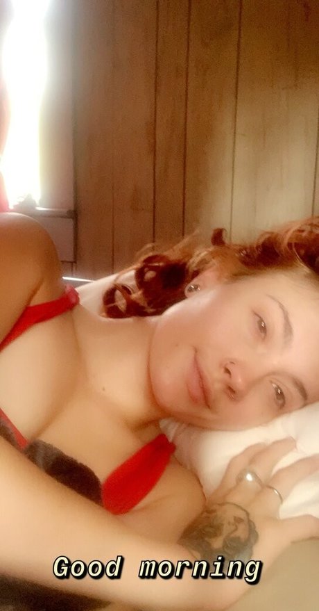 Nahá fotka uniklých OnlyFans od Zoelovvefree