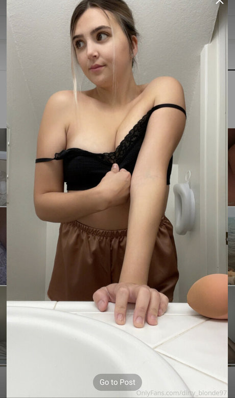 Zoe Nicole