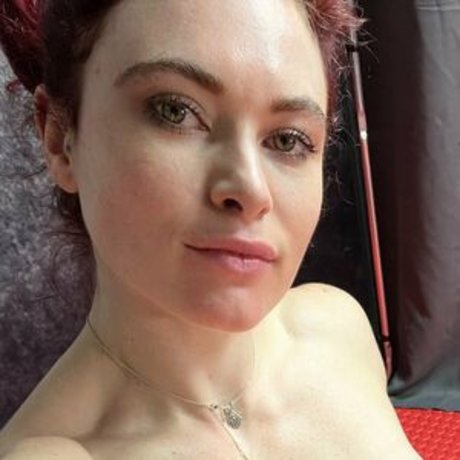 Alaston vuotanut OnlyFans-kuva Alexis Luna