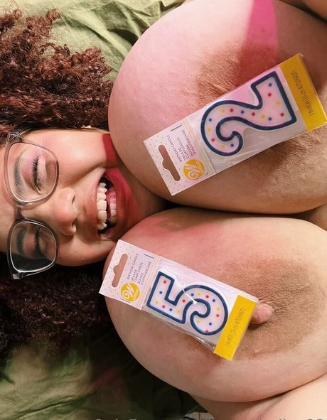 Kweenbailey23