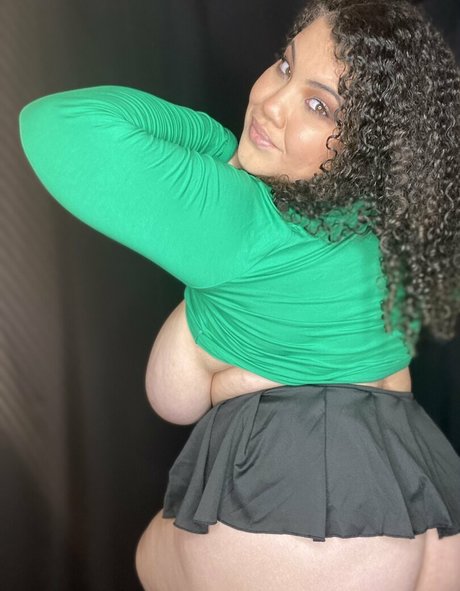 Kweenbailey23