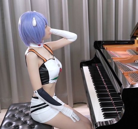Nahá fotka uniklých OnlyFans od Rus Piano
