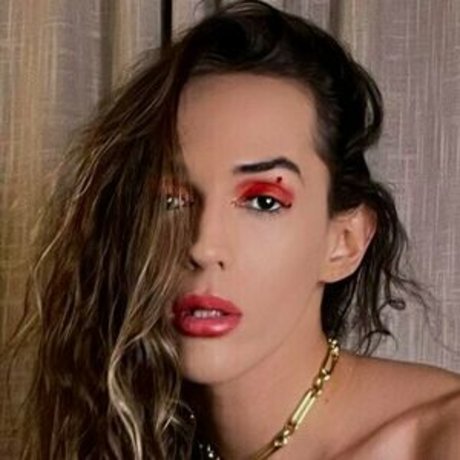 Ava_0397