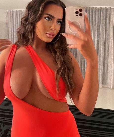 Naken läckt OnlyFans-bild av Ghizlanexoxo