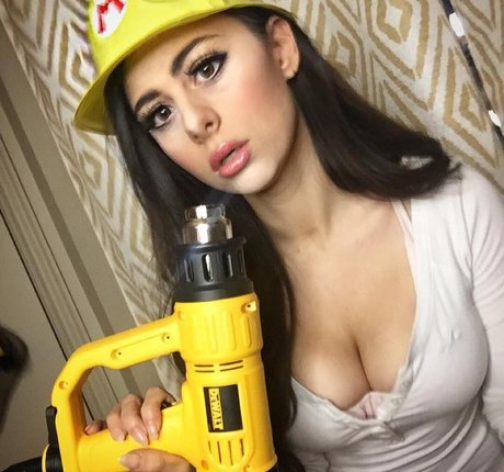 Azzyland OnlyFans 유출 누드 사진